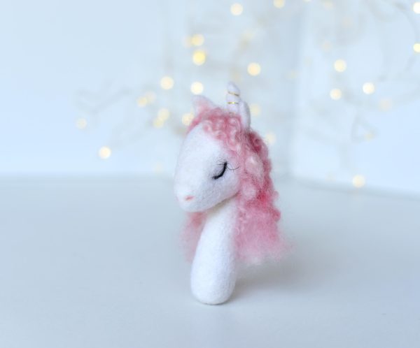 Felted unicorn with pink curly mane | Felted photo props