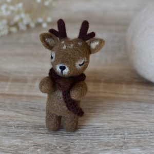Felted deer | Felted photo props | LuckyBay Props