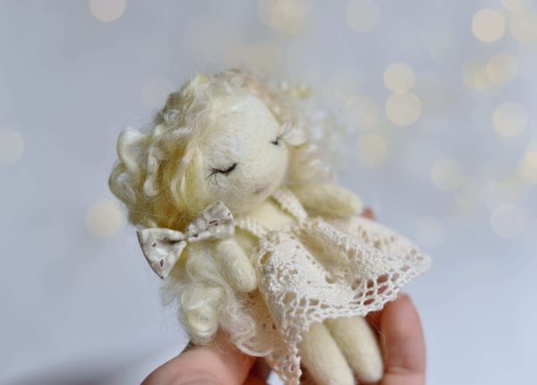 Felted doll | Newborn felted photo props