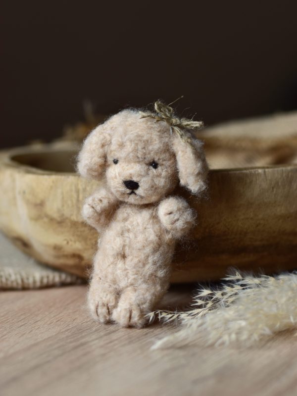 Felted curly puppy | Felted photo props