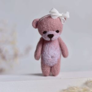 Felted bear Teddy in dusty pink | Felted photo props
