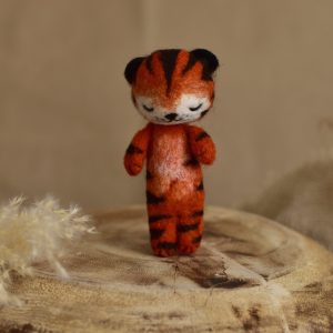 Felted tiger | Newborn photo prop