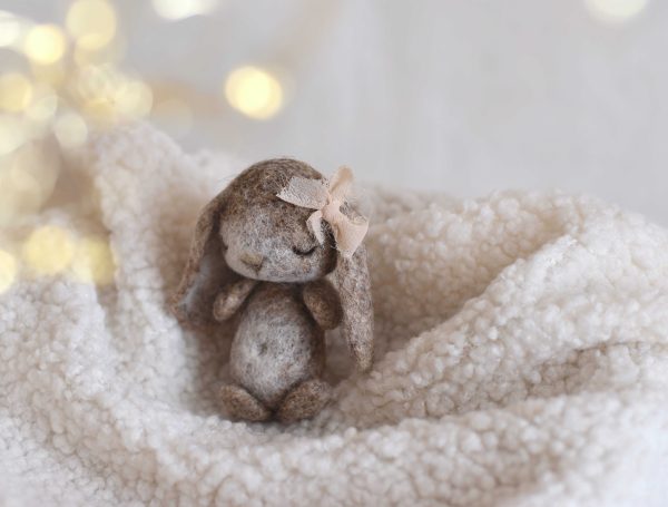 Felted bunny melange brown | Felted stuffies | LuckyBay Props