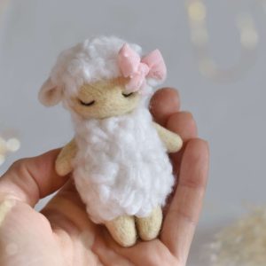 Felted sheep white | Felted stuffie