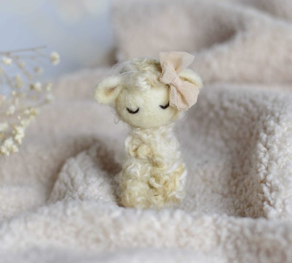 Felted sheep mini in cream | Felted photo props