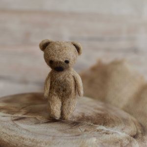 Felted bear 'Tini' melnage light brown | Felted photo props