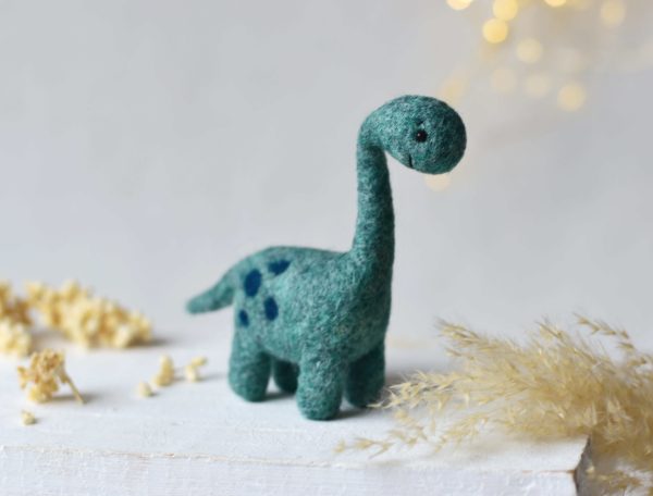 Felted dino in sea green melange | Felted photo props