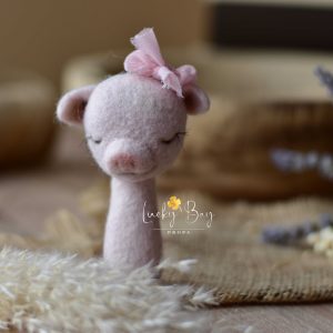 Felted pigglet in mini ver. | Felted photo props