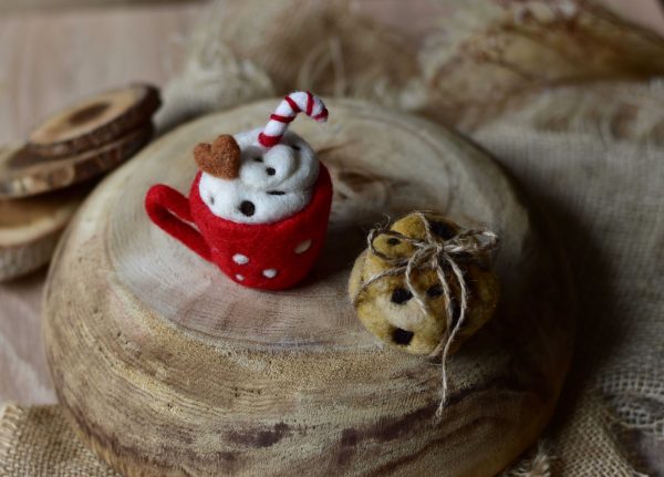 Felted red cup | Felted photoprops