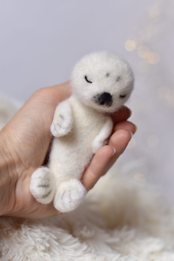 Felted seal in white | Felted photo prop | LuckyBay Props