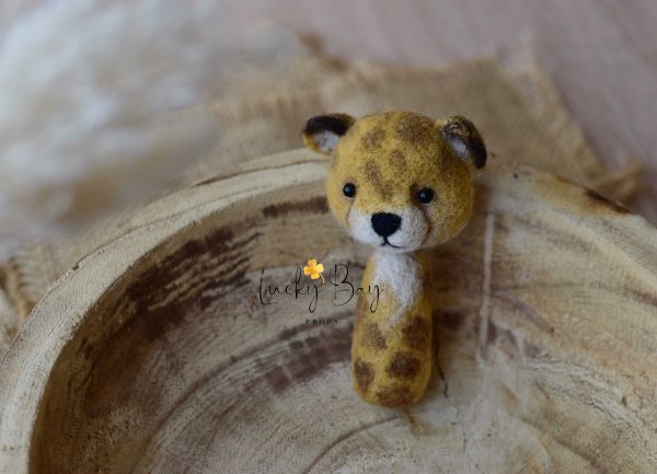 Felted cheetah in mini ver. | Felted photoprops | NEW