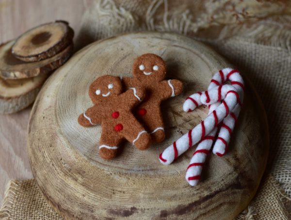 Felted gingerbread man | Felted Christmas photo prop | LuckyBay Props