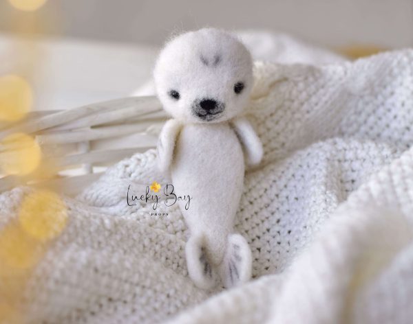 Felted seal with open eyes | Felted photo props newborn | LuckyBay Props