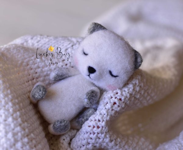 Felted fox in white closed eyes | Felted photo props newborn | NEW | LuckyBay Props