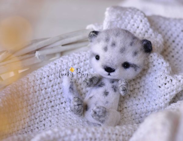 Felted white panther | Felted photo props newborn | NEW | LuckyBay Props