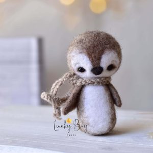 Felted penguine light brown| Felted photo props newborn | NEW