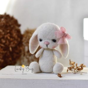Felted bunny in white | Felted photo props newborn | NEW