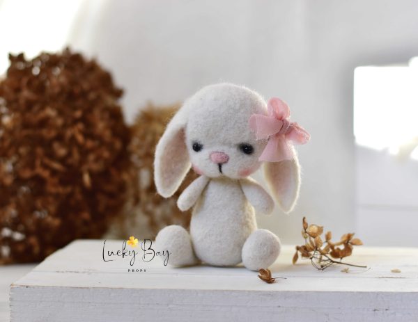 Felted bunny in white | Felted photo props newborn | NEW