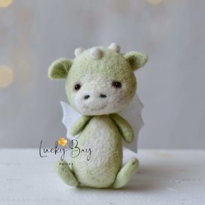 Felted dragon in mint | Felted photo props newborn | NEW